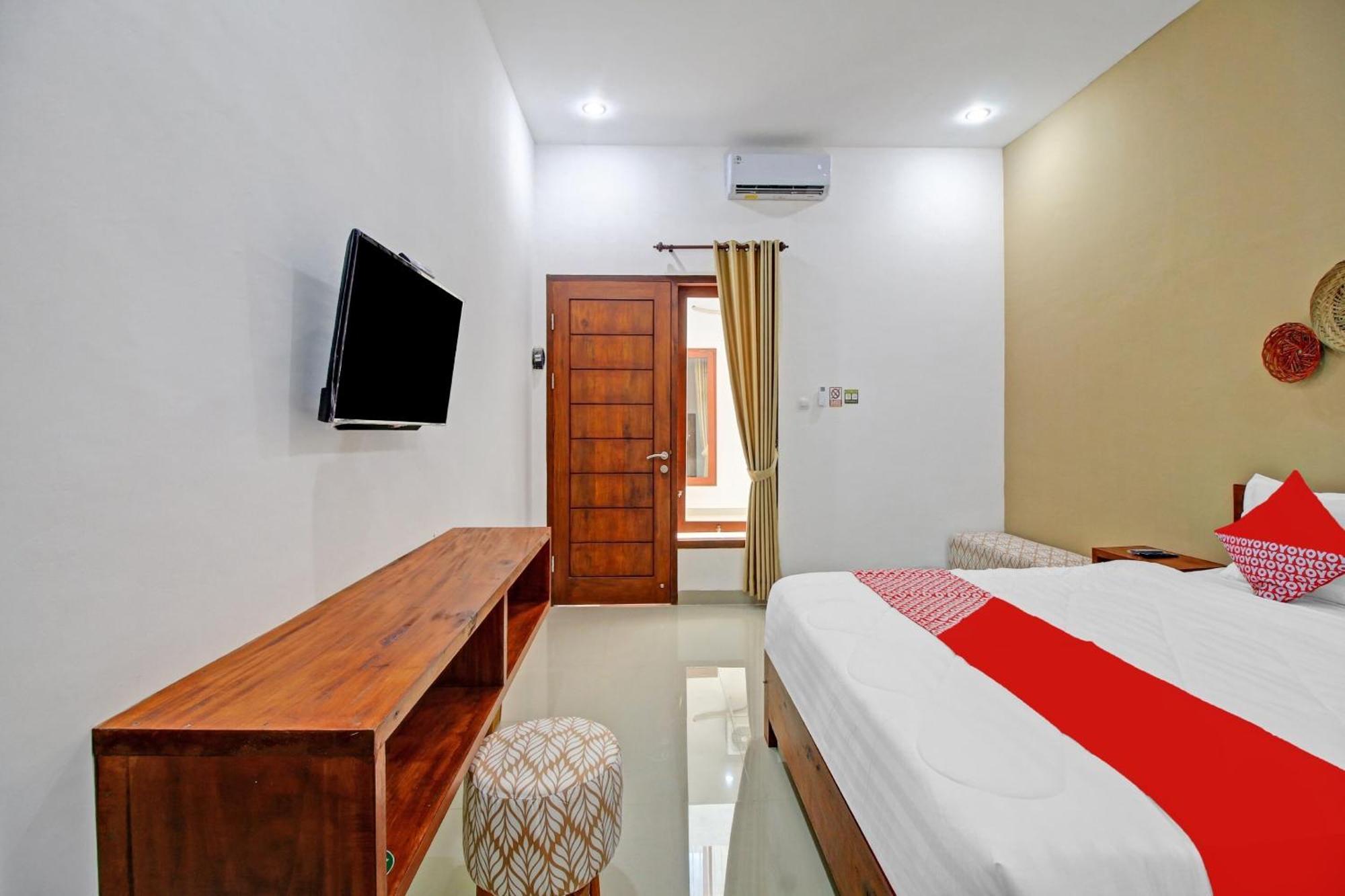 Oyo 90820 Madania Guesthouse Syariah Mataram Buitenkant foto